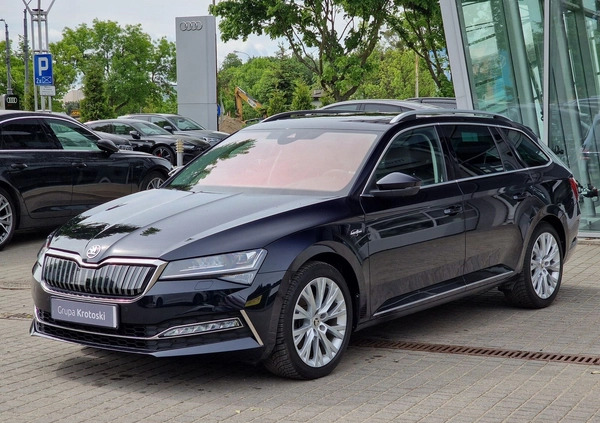 Skoda Superb cena 139900 przebieg: 48369, rok produkcji 2020 z Łódź małe 781